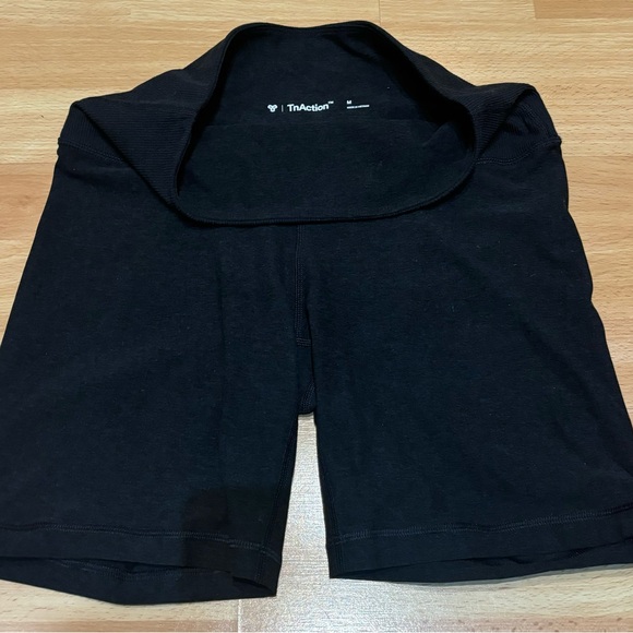 TNA Action biker shorts - Picture 3 of 5